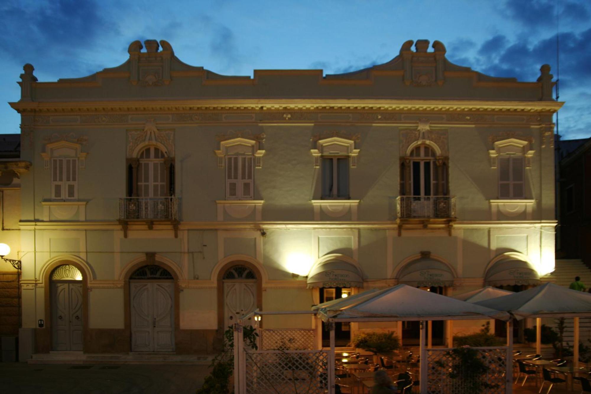 Hotel Hieracon Carloforte  Zewnętrze zdjęcie
